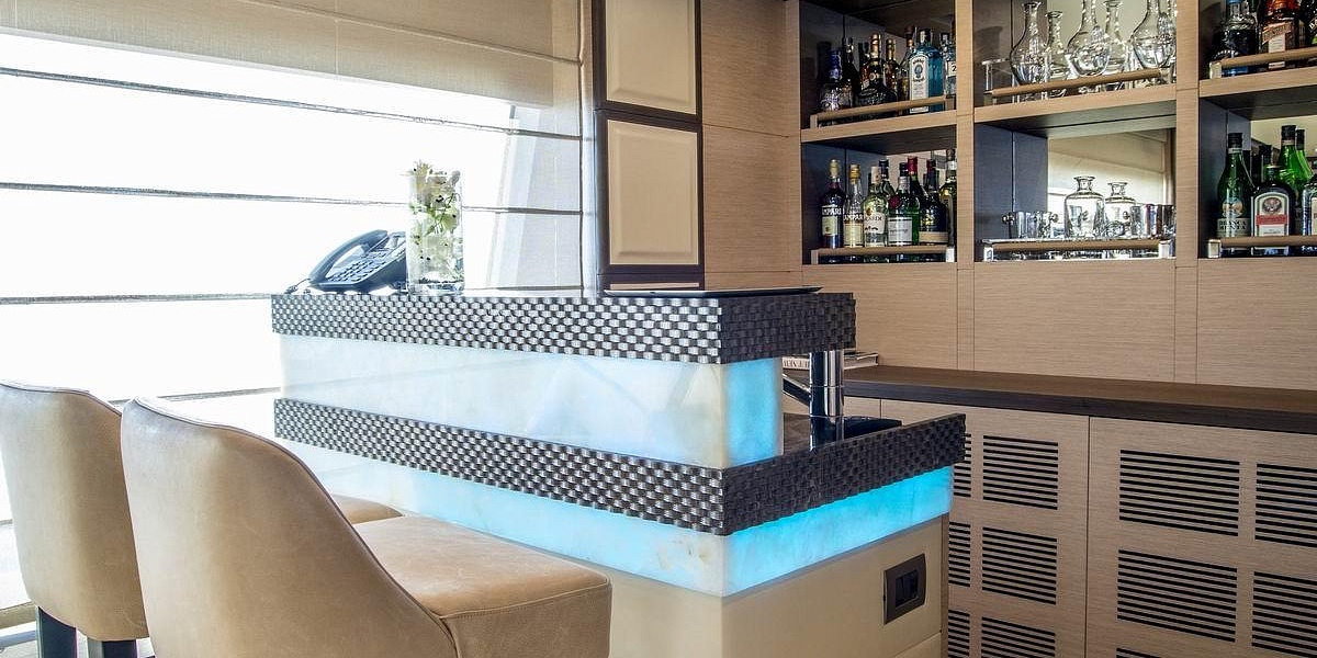 Аренда яхты Benetti Crystal 140 - NELA (Soy Amor) во Франции